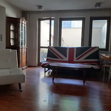 Apartment Pleasant Under The Castle