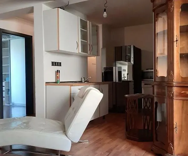 Pleasant Under The Castle Apartmán *